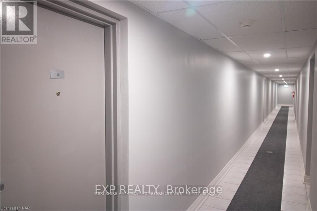 16 - 6287 O'neil Street, Niagara Falls, Ontario  L2J 1M6 - Photo 10 - X12581802