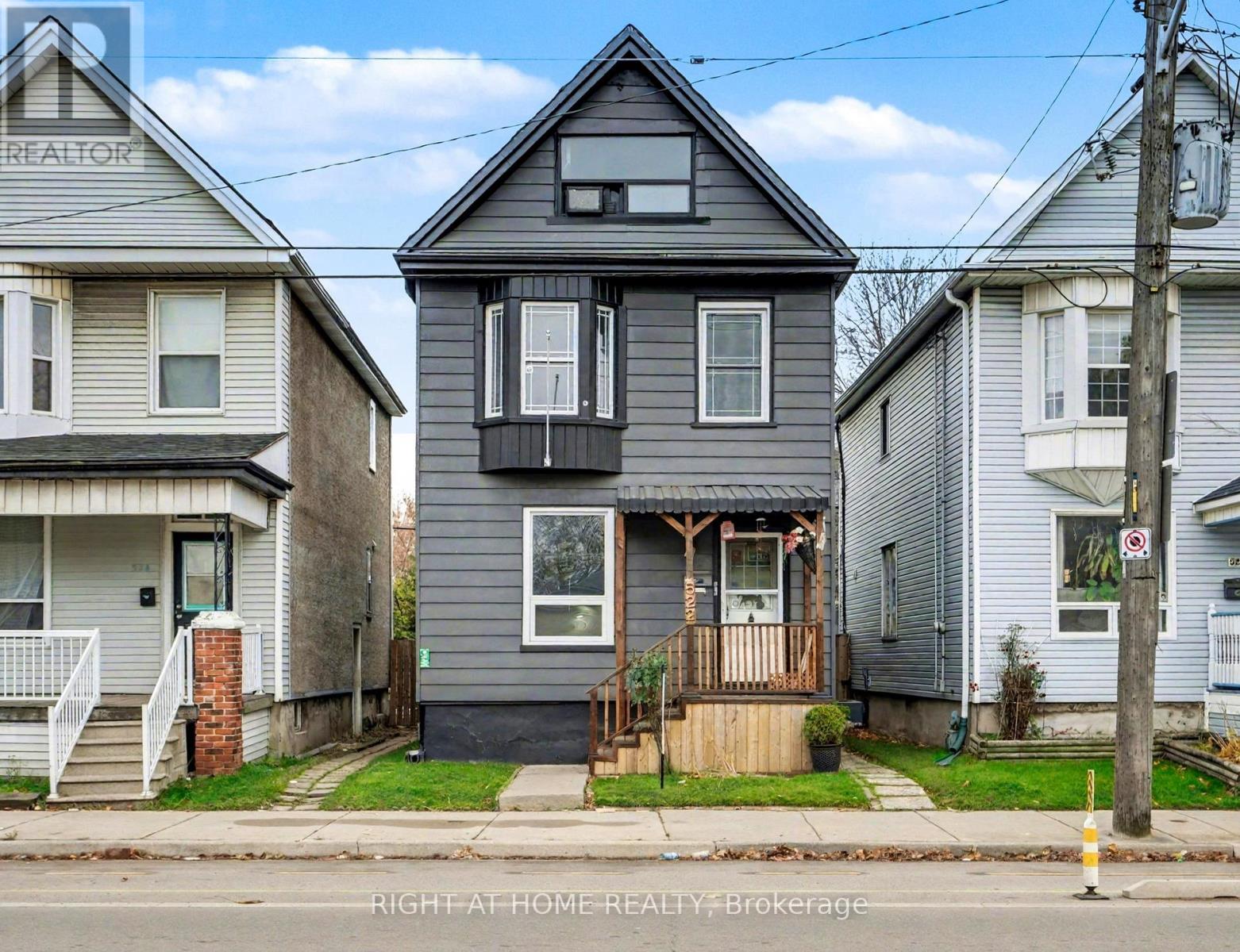 522 CANNON STREET E, Hamilton, Ontario