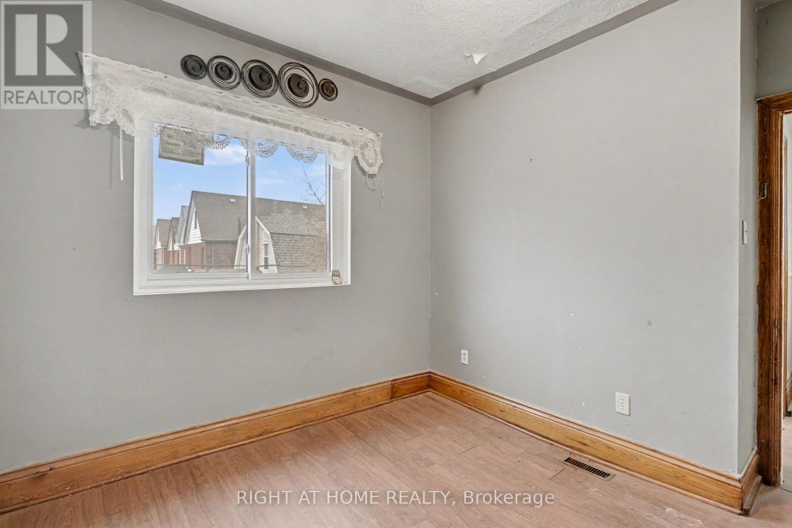 522 Cannon Street E, Hamilton, Ontario  L8L 2E8 - Photo 18 - X12581818