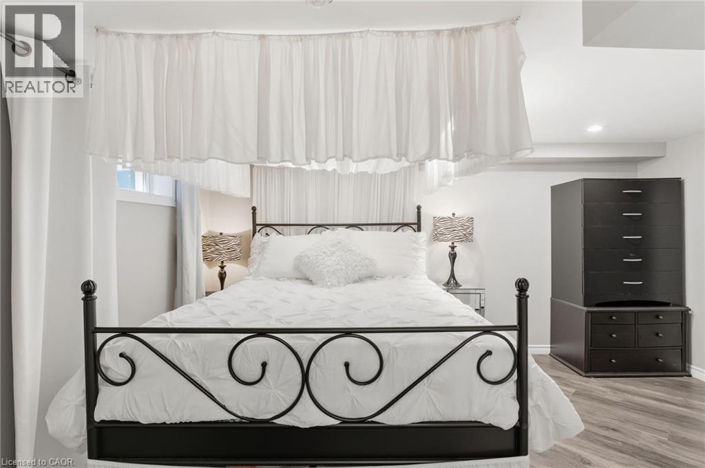 564 Walmer Road, Hamilton, Ontario  L8H 3E7 - Photo 22 - 40784063