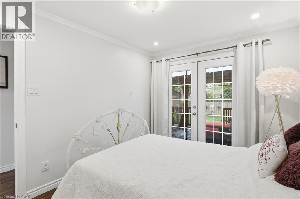 564 Walmer Road, Hamilton, Ontario  L8H 3E7 - Photo 16 - 40784063