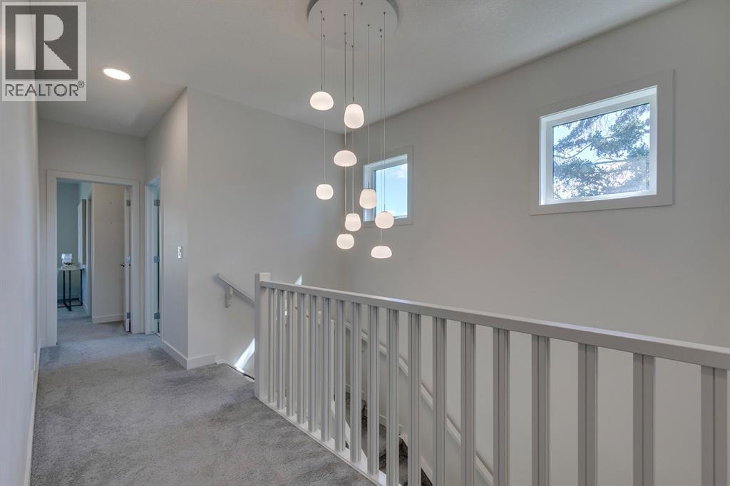 69 Shawnee Green Sw, Calgary, Alberta  T2Y 0P5 - Photo 21 - A2244390