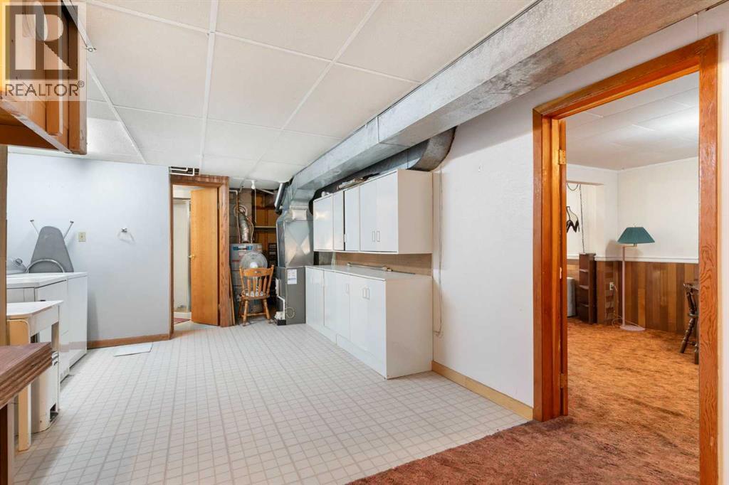 16 Chatham Drive Nw, Calgary, Alberta  T2L 0Z5 - Photo 18 - A2250264