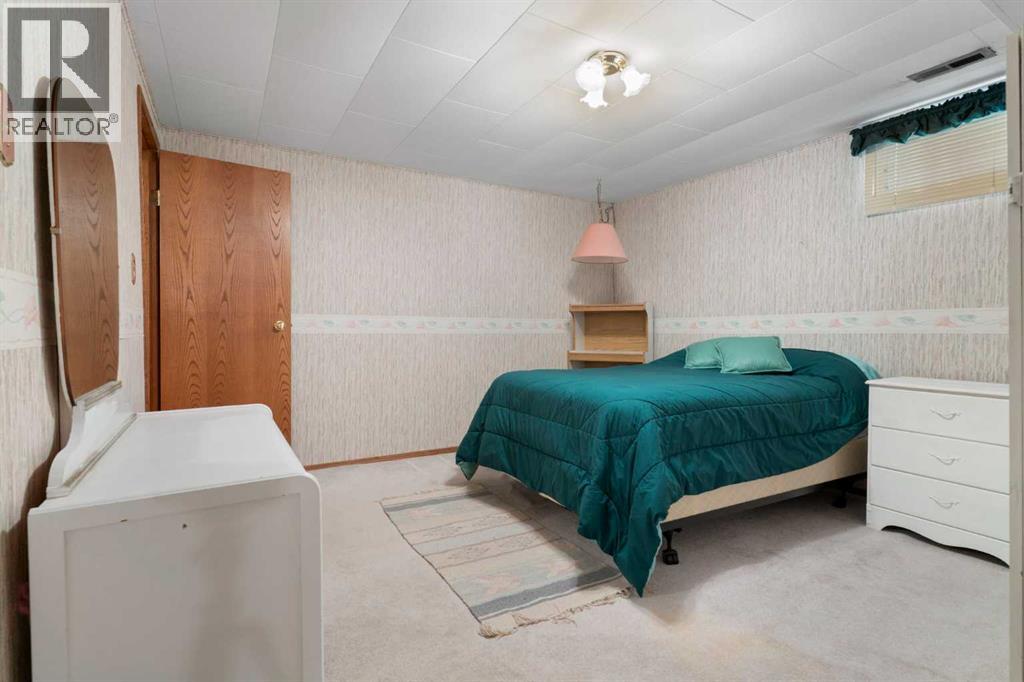 16 Chatham Drive Nw, Calgary, Alberta  T2L 0Z5 - Photo 23 - A2250264