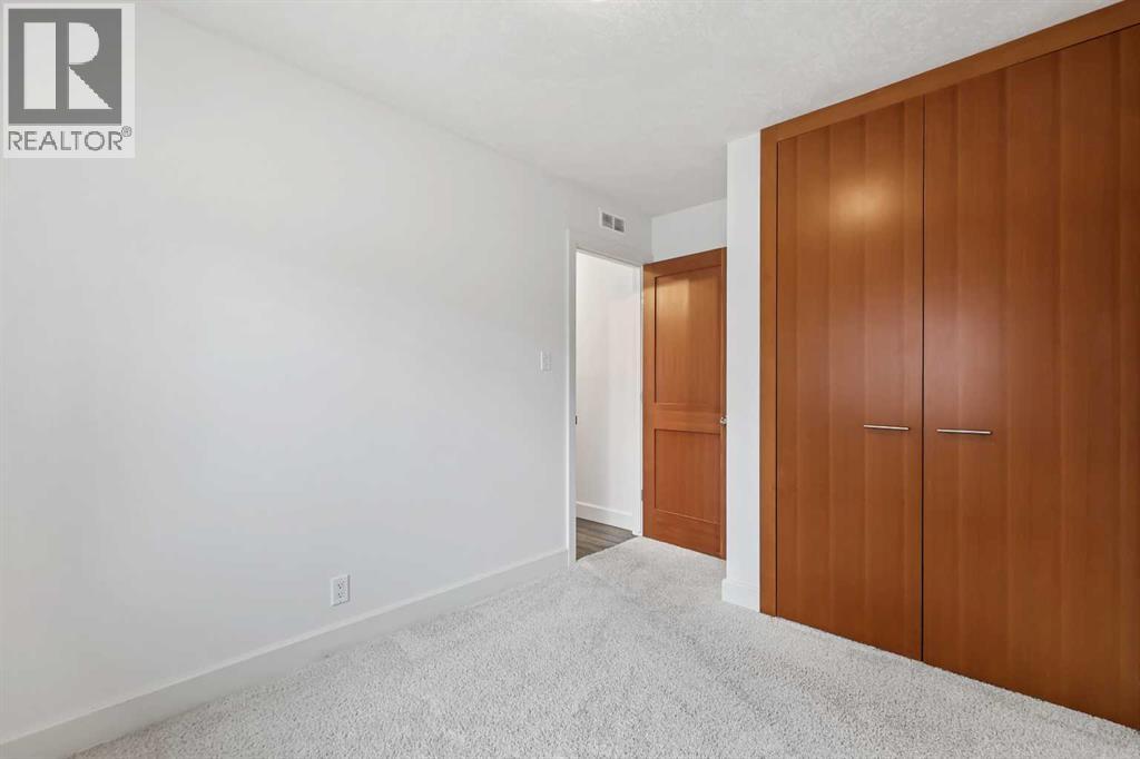 303 40 Street Sw, Calgary, Alberta  T3C 1V9 - Photo 19 - A2268837