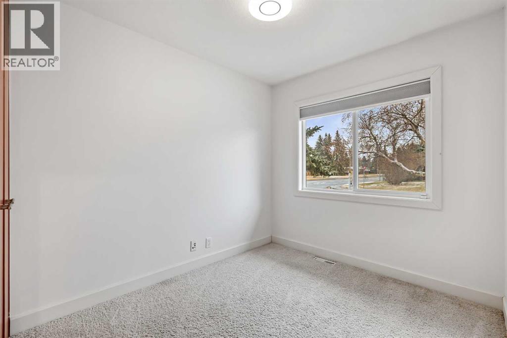 303 40 Street Sw, Calgary, Alberta  T3C 1V9 - Photo 18 - A2268837