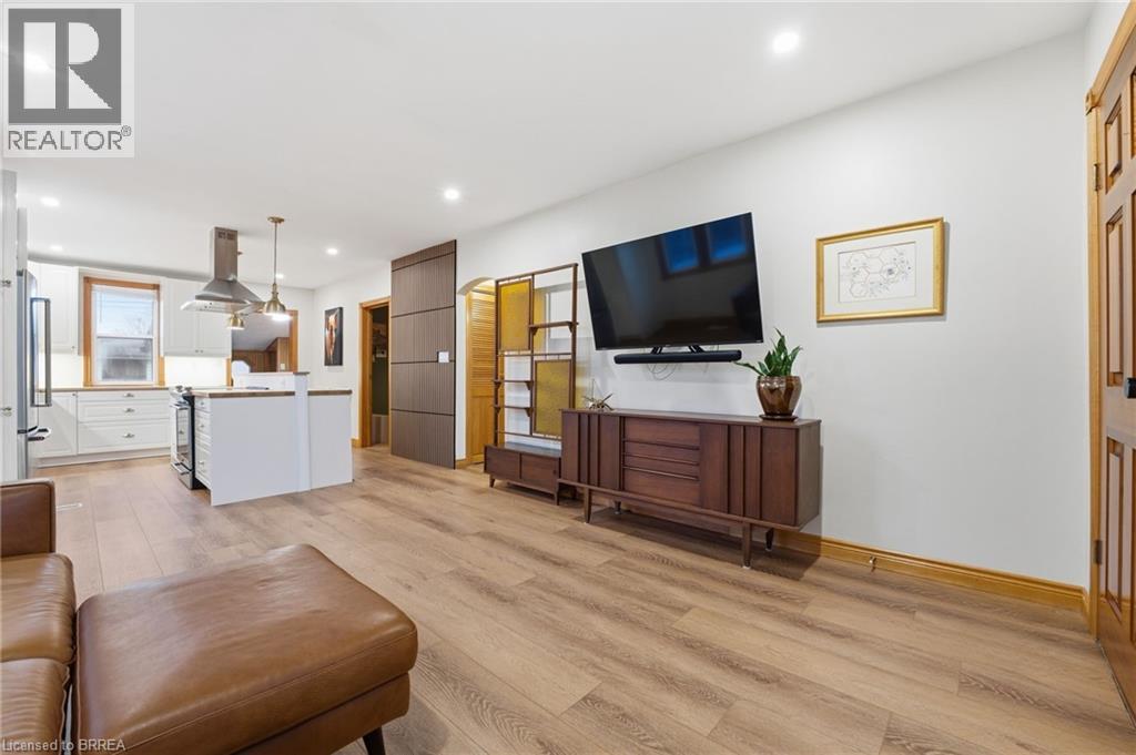 366 Wellington Street, Brantford, Ontario  N3S 4A9 - Photo 5 - 40790855