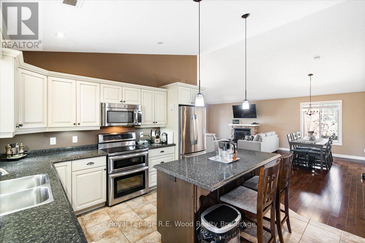 56 Wintergreen Crescent, Norfolk, Ontario  N4B 2W5 - Photo 9 - X12581824