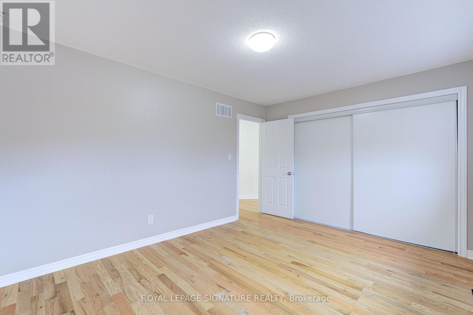 47 Lake Crescent, Barrie, Ontario  L4N 6A7 - Photo 18 - S12408634