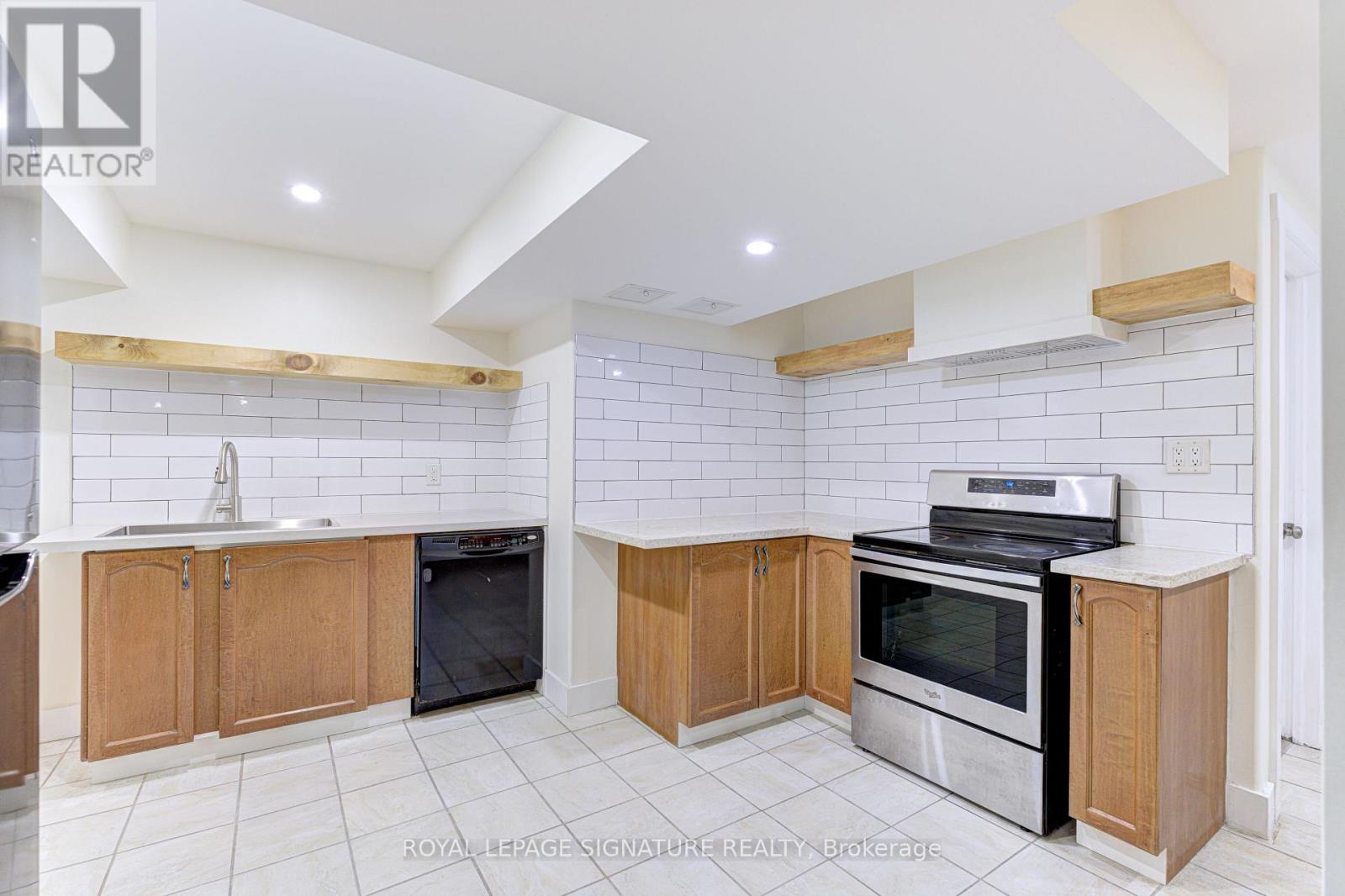 47 Lake Crescent, Barrie, Ontario  L4N 6A7 - Photo 32 - S12408634