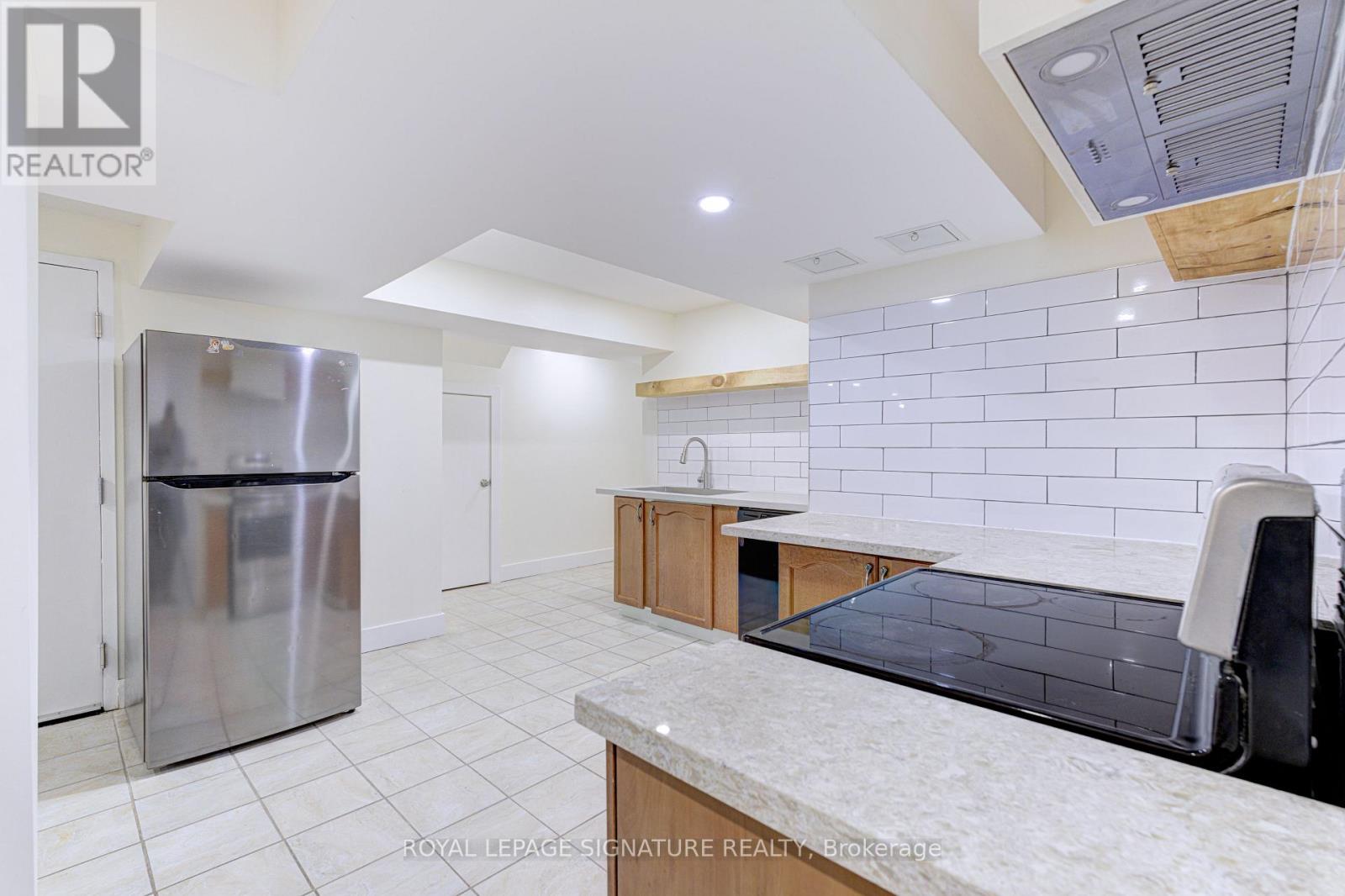 47 Lake Crescent, Barrie, Ontario  L4N 6A7 - Photo 31 - S12408634