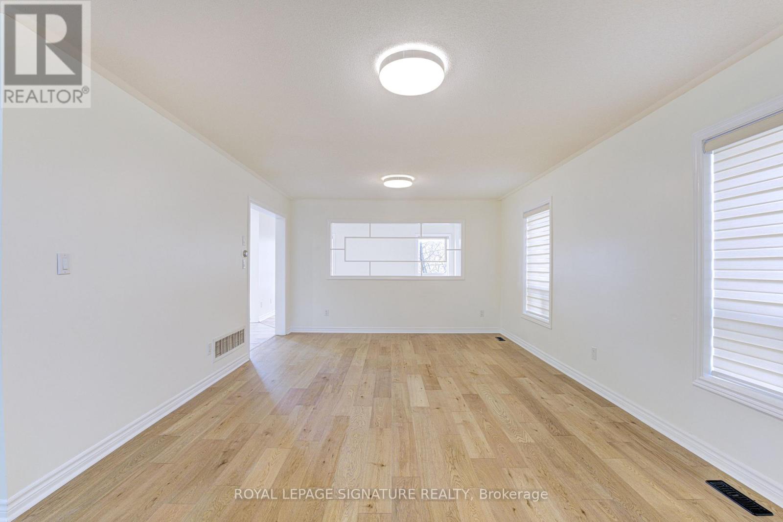 47 Lake Crescent, Barrie, Ontario  L4N 6A7 - Photo 6 - S12408634