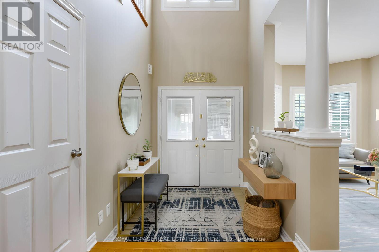 3137 Countess Crescent, Mississauga, Ontario  L5M 0E1 - Photo 3 - W12468492