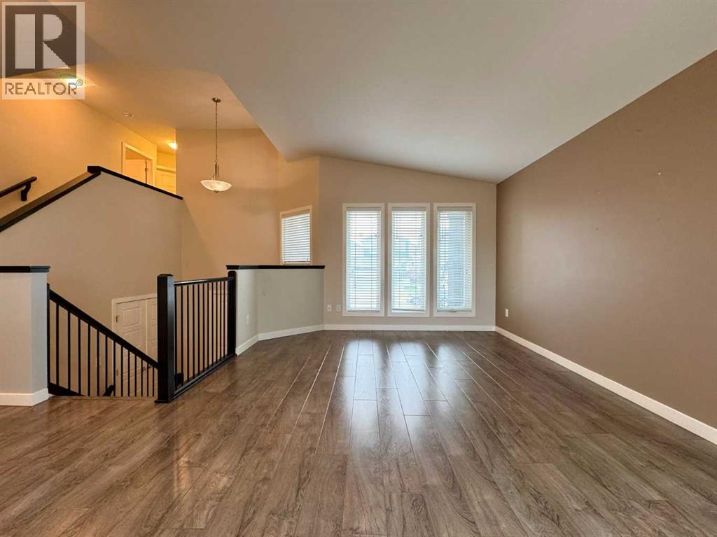 317 Moonlight Way W, Lethbridge, Alberta  T1J 5J8 - Photo 7 - A2270942