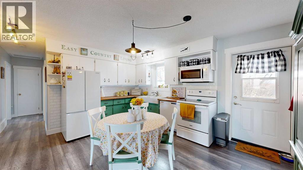 38456 Hwy  852, Rural Stettler No. 6, Alberta  T0C 1K0 - Photo 9 - A2272274