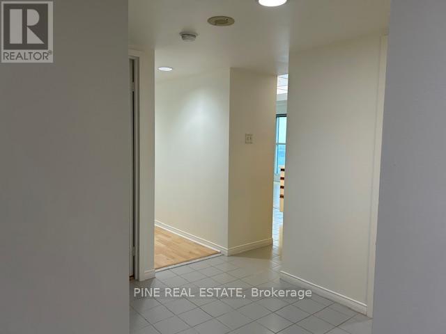 3207 - 77 Harbour Square, Toronto, Ontario  M5J 2S2 - Photo 8 - C12581832