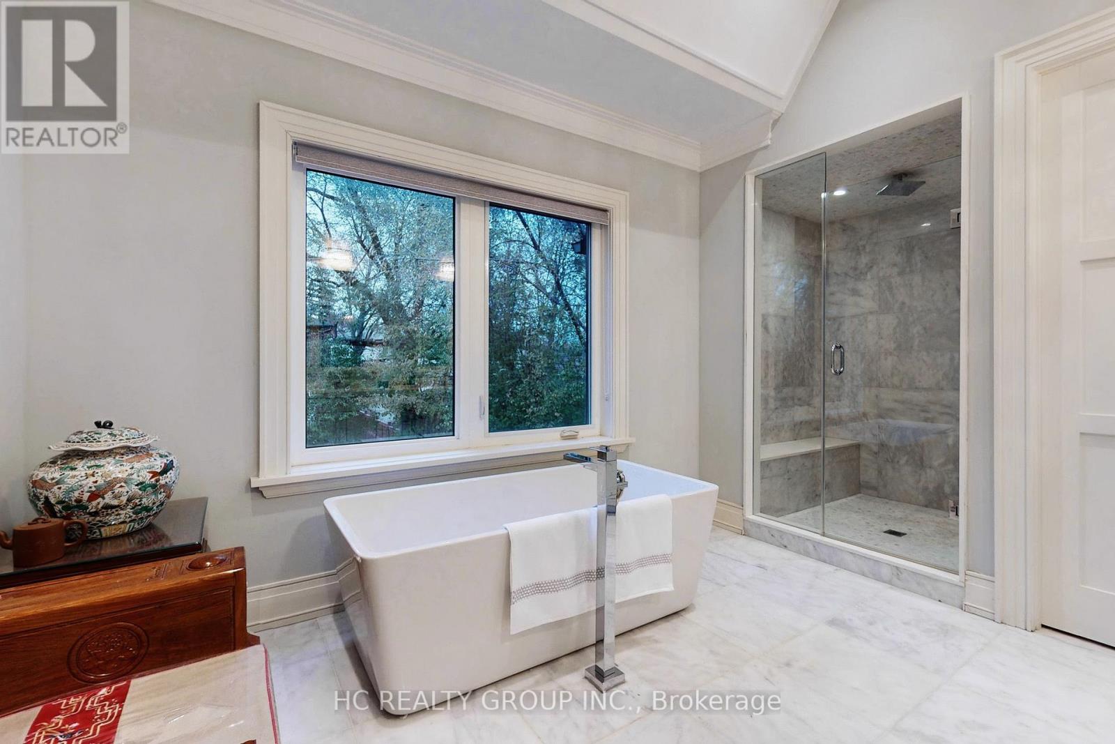 256 Park Home Avenue, Toronto, Ontario  M2R 1A3 - Photo 22 - C12581898