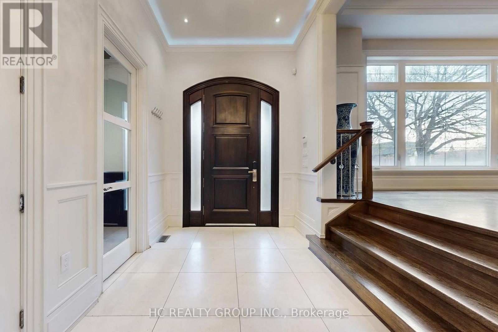 256 Park Home Avenue, Toronto, Ontario  M2R 1A3 - Photo 3 - C12581898