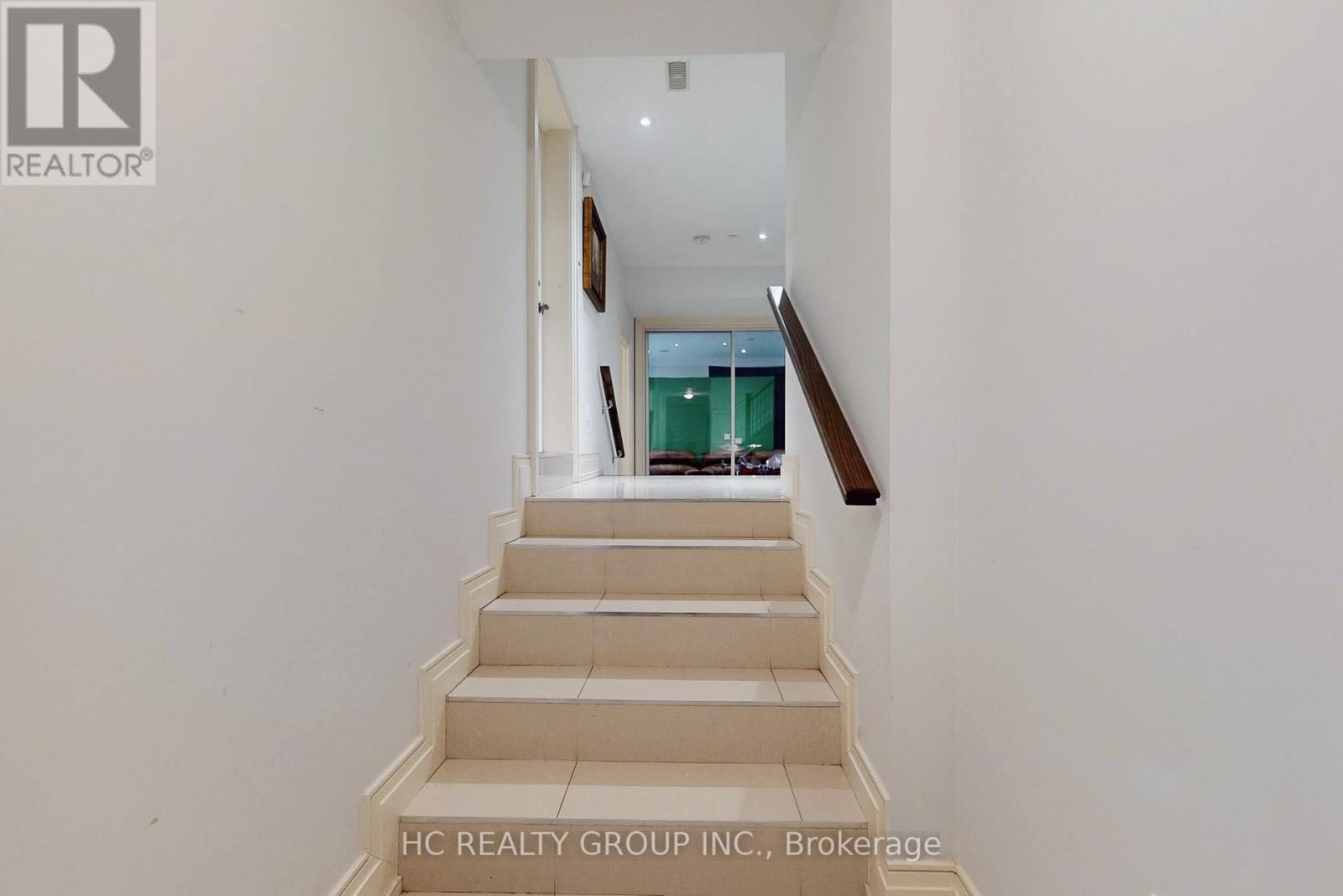 256 Park Home Avenue, Toronto, Ontario  M2R 1A3 - Photo 31 - C12581898