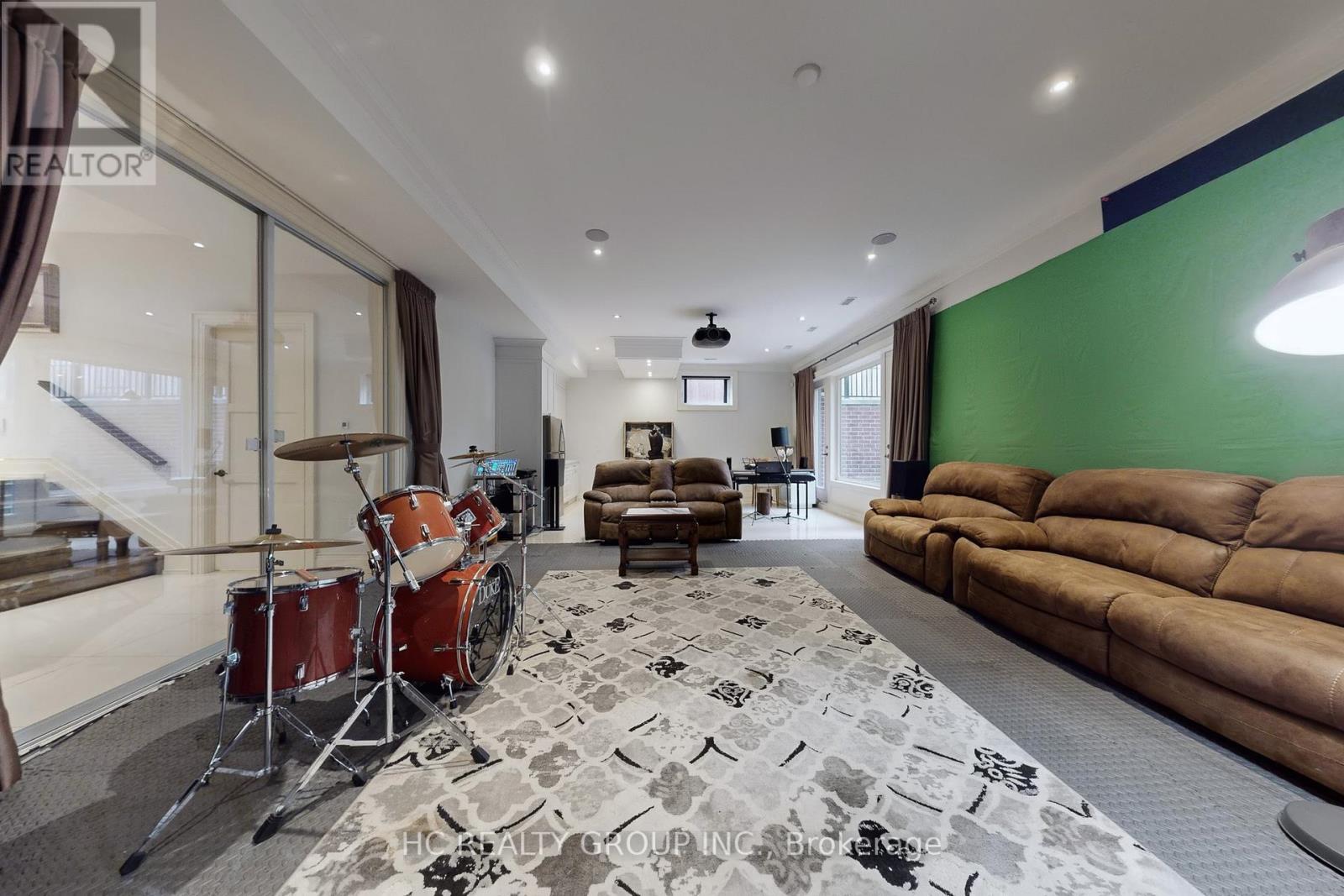 256 Park Home Avenue, Toronto, Ontario  M2R 1A3 - Photo 32 - C12581898