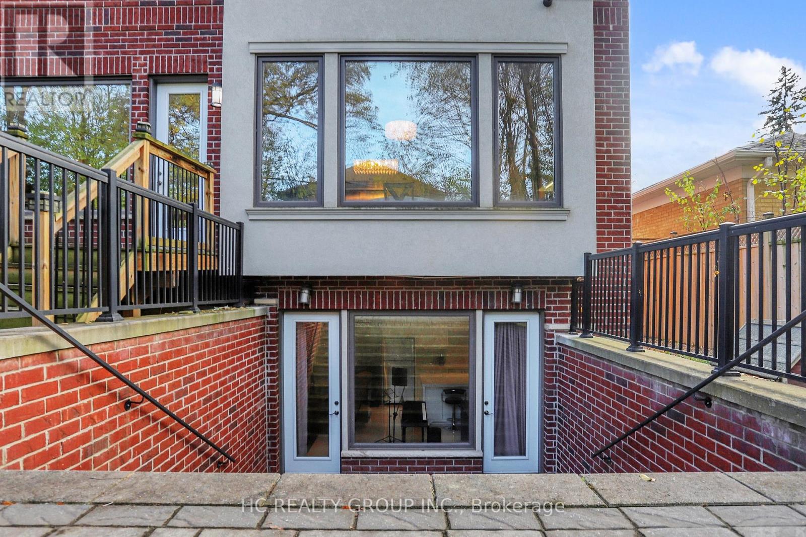 256 Park Home Avenue, Toronto, Ontario  M2R 1A3 - Photo 39 - C12581898