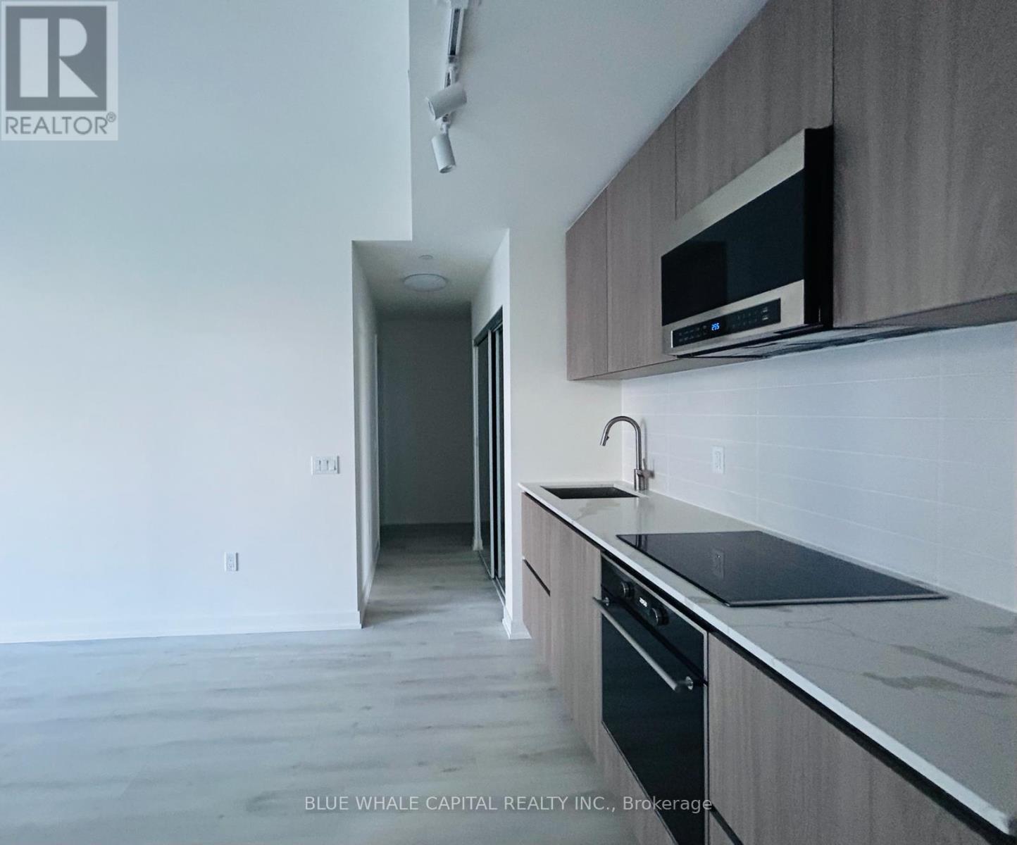 1605 - 110 Broadway Avenue, Toronto, Ontario  M4P 1V7 - Photo 3 - C12581924