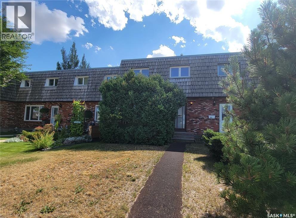 B 2002 Foley DRIVE, North Battleford, Saskatchewan