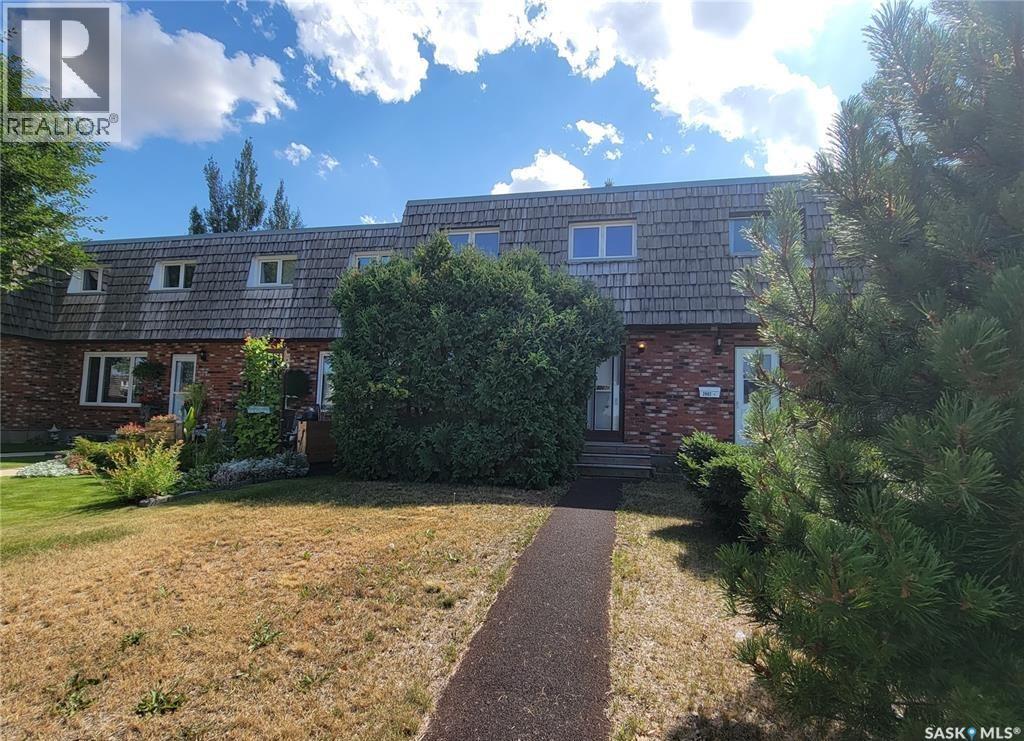 B 2002 Foley Drive, North Battleford, Saskatchewan  S9A 3G9 - Photo 3 - SK024814