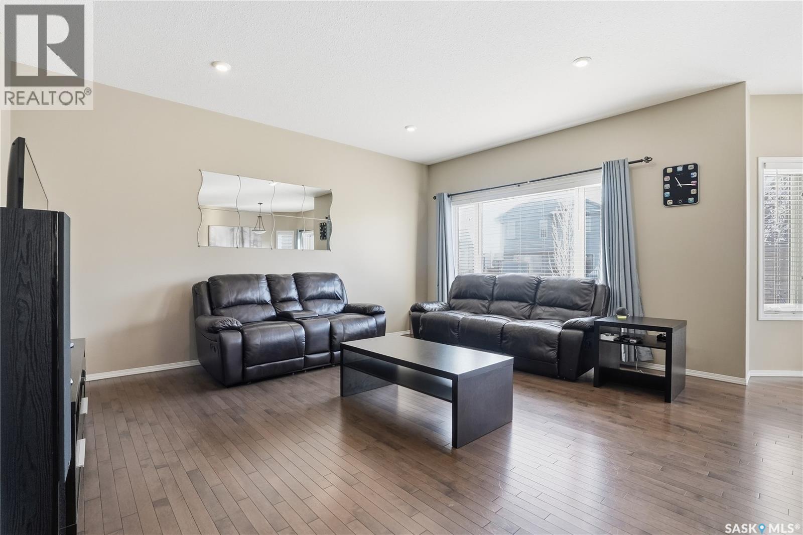 138 Lehrer Close, Saskatoon, Saskatchewan  S7R 0L3 - Photo 12 - SK024807