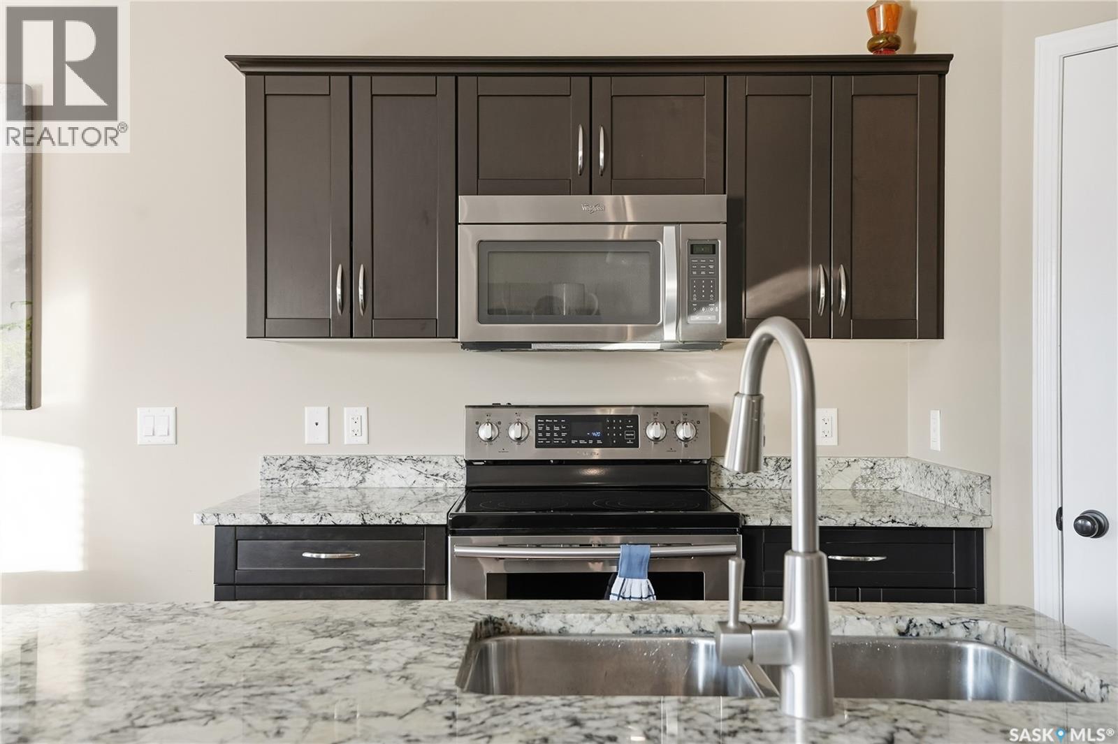 138 Lehrer Close, Saskatoon, Saskatchewan  S7R 0L3 - Photo 15 - SK024807