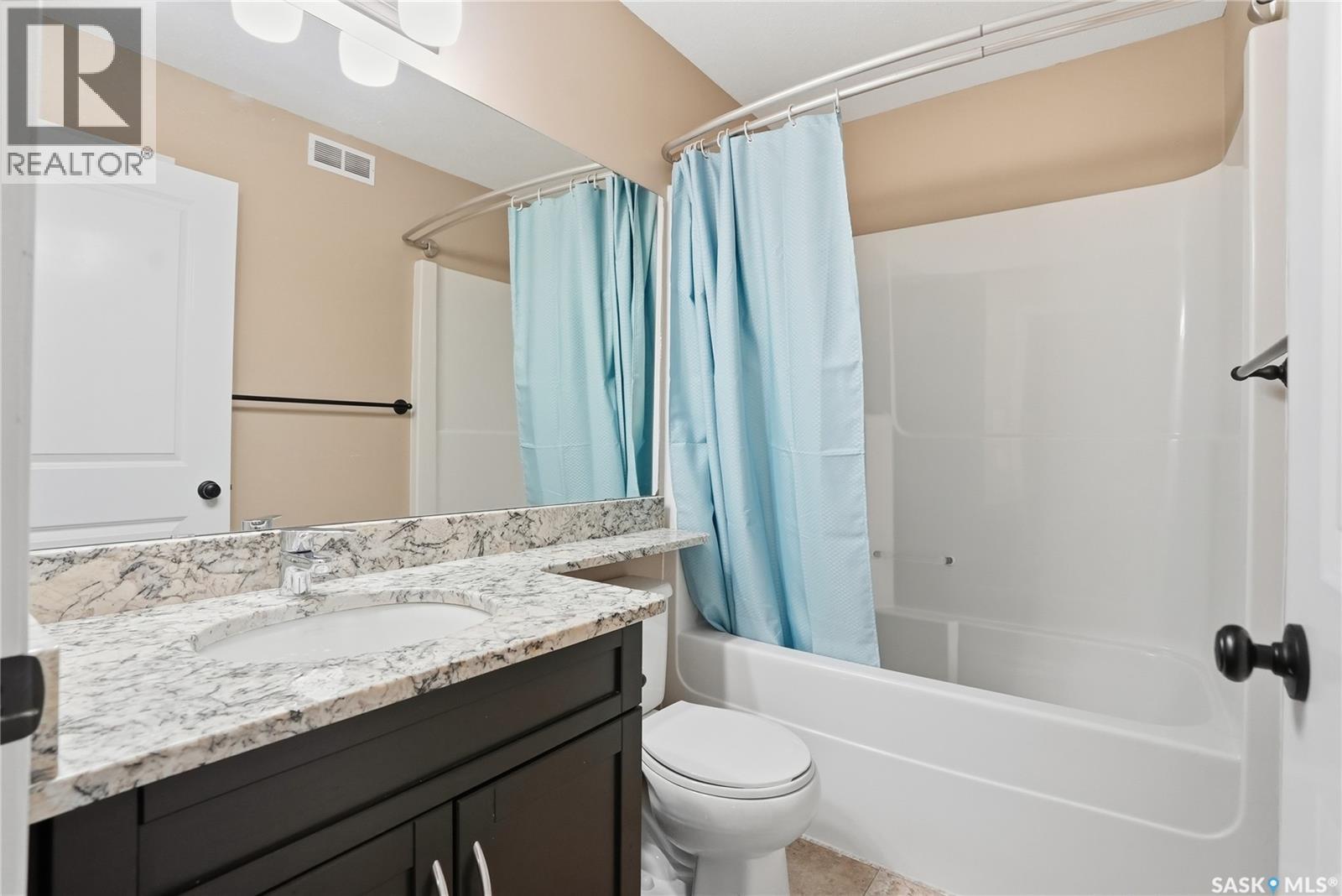 138 Lehrer Close, Saskatoon, Saskatchewan  S7R 0L3 - Photo 32 - SK024807