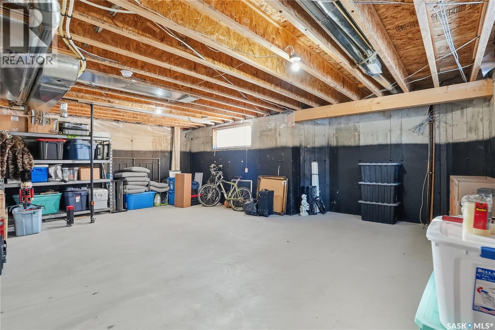 138 Lehrer Close, Saskatoon, Saskatchewan  S7R 0L3 - Photo 37 - SK024807