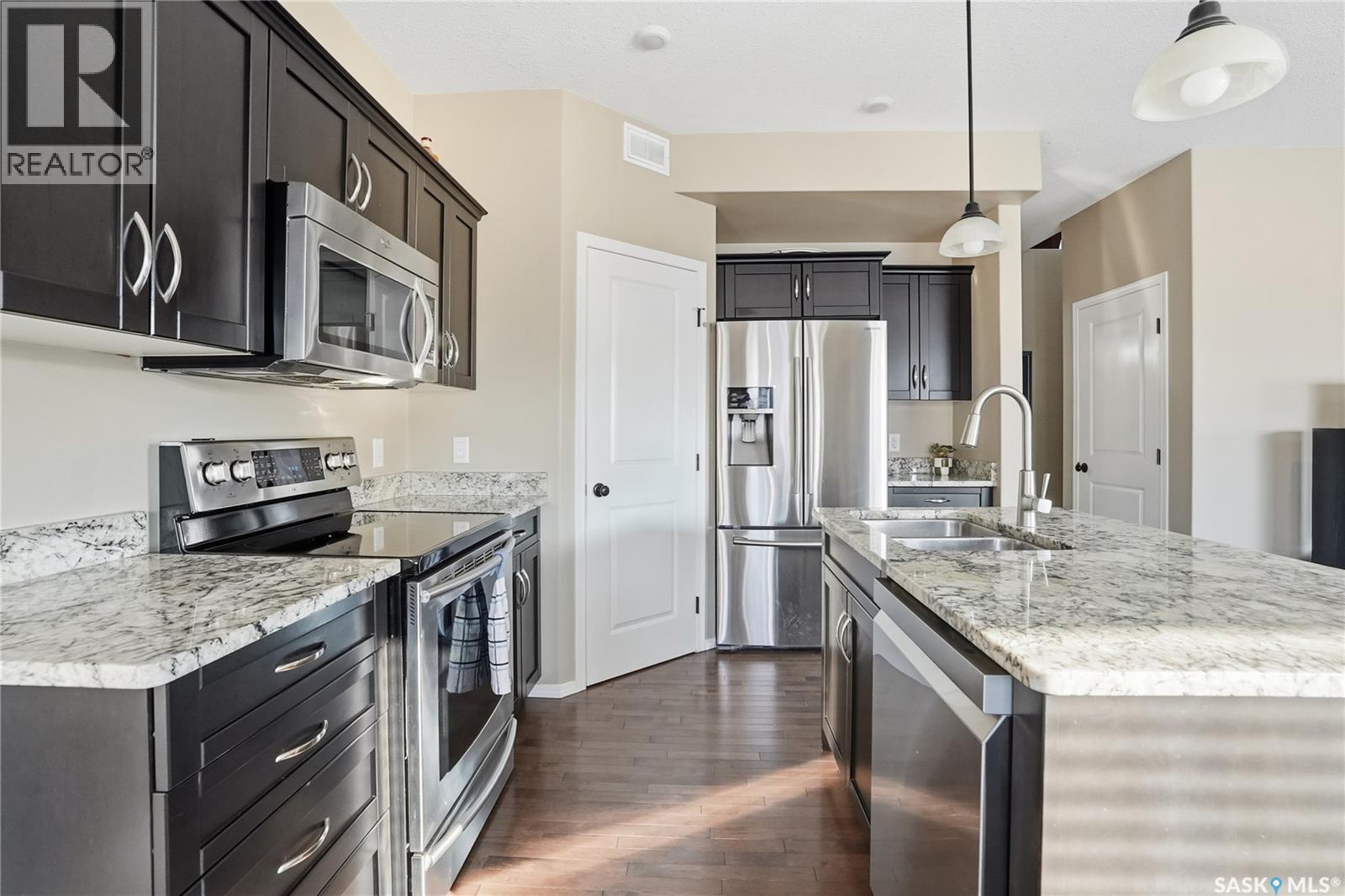 138 Lehrer Close, Saskatoon, Saskatchewan  S7R 0L3 - Photo 9 - SK024807