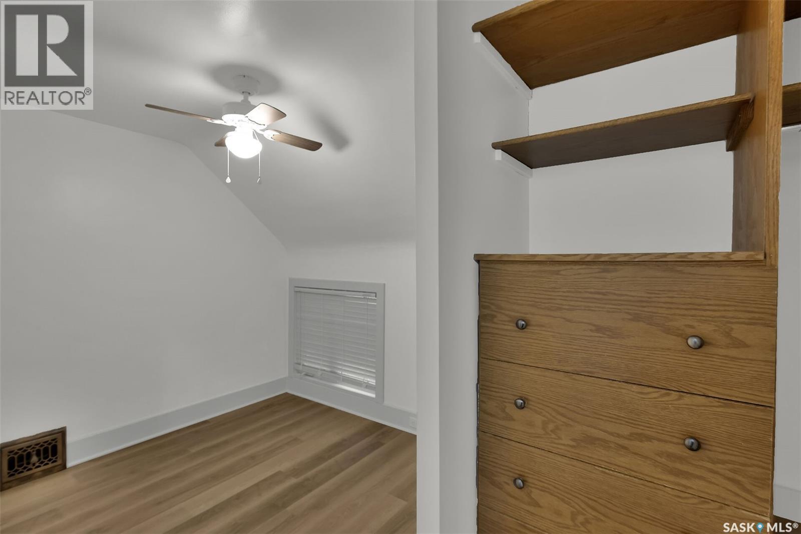 902 A-B 4th Avenue, Regina, Saskatchewan  S4N 3Y8 - Photo 11 - SK024752