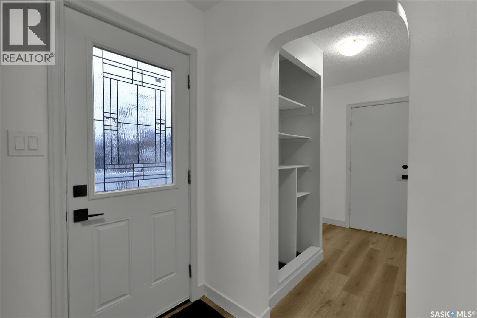 902 A-B 4th Avenue, Regina, Saskatchewan  S4N 3Y8 - Photo 4 - SK024752