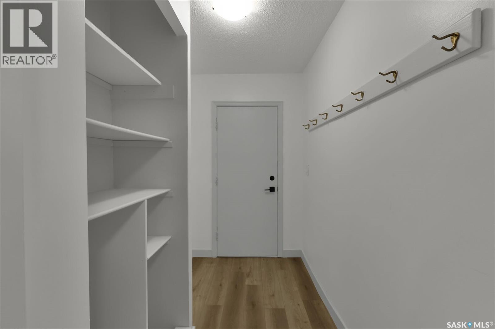 902 A-B 4th Avenue, Regina, Saskatchewan  S4N 3Y8 - Photo 5 - SK024752