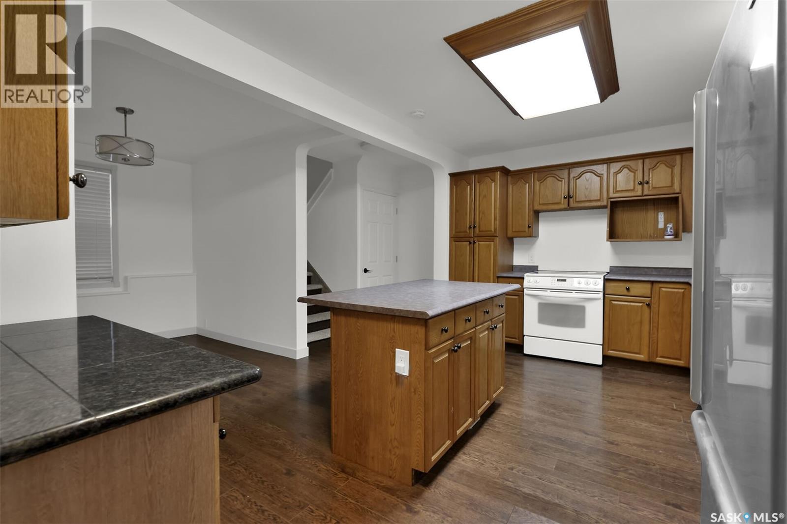 902 A-B 4th Avenue, Regina, Saskatchewan  S4N 3Y8 - Photo 6 - SK024752