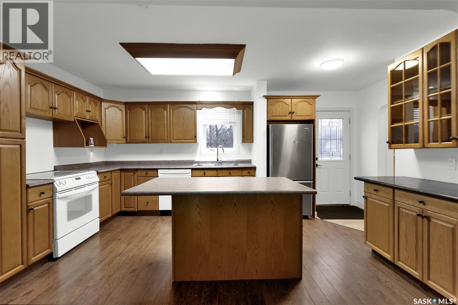 902 A-B 4th Avenue, Regina, Saskatchewan  S4N 3Y8 - Photo 7 - SK024752