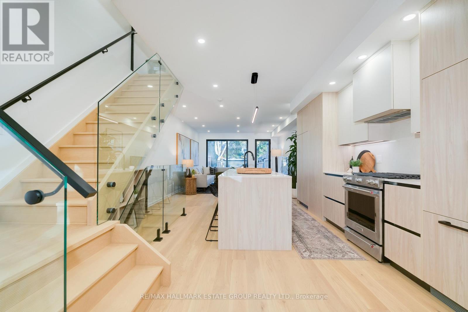 39 Lewis Street, Toronto, Ontario  M4M 2H2 - Photo 8 - E12581910