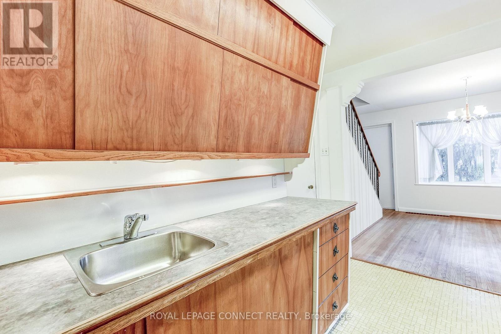 11 Waringstown Drive, Toronto, Ontario  M1R 4H2 - Photo 7 - E12581932