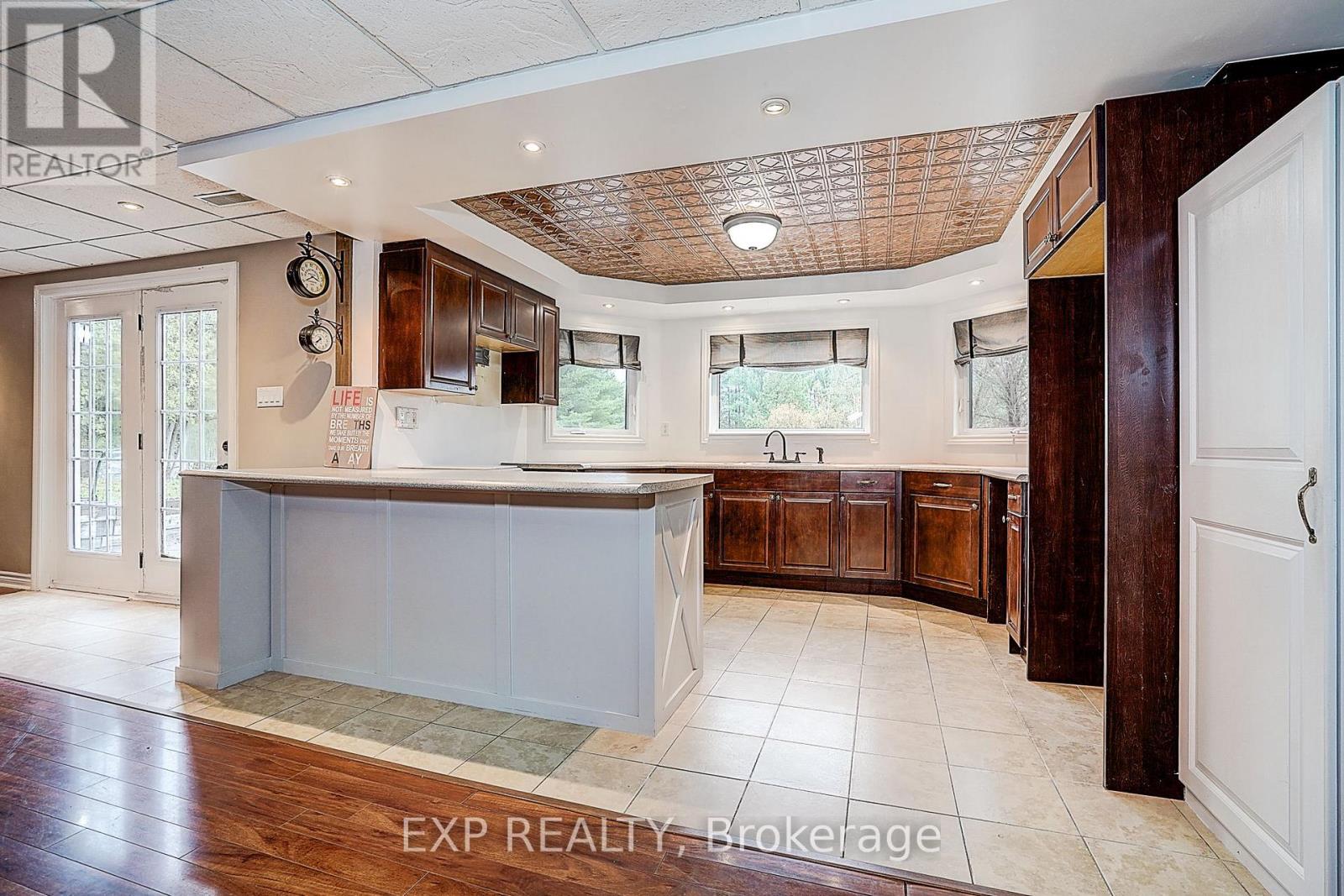 8327 Old Homestead Road, Georgina, Ontario  L0E 1N0 - Photo 27 - N12581858