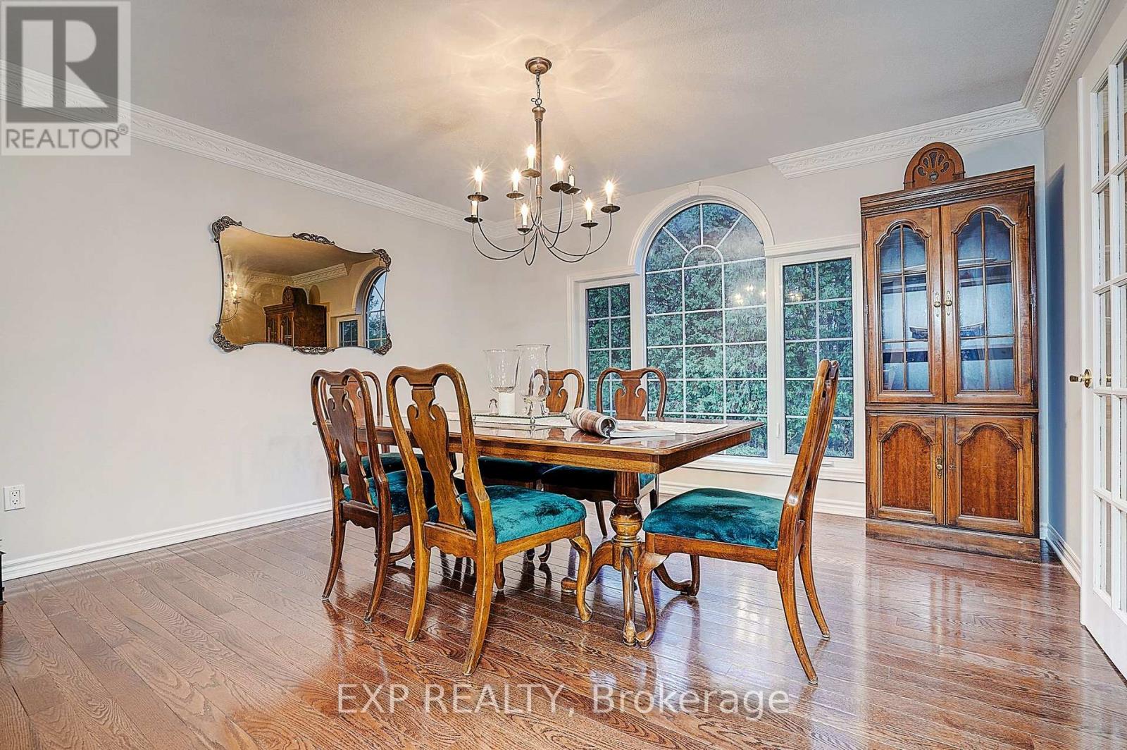 8327 Old Homestead Road, Georgina, Ontario  L0E 1N0 - Photo 9 - N12581858