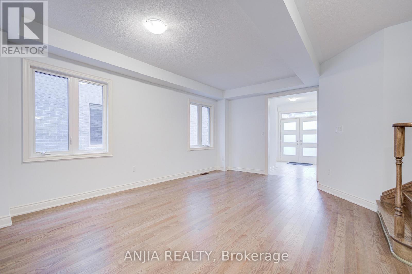 43 Sambro Lane, Whitchurch-Stouffville, Ontario  L4A 0S1 - Photo 16 - N12581860