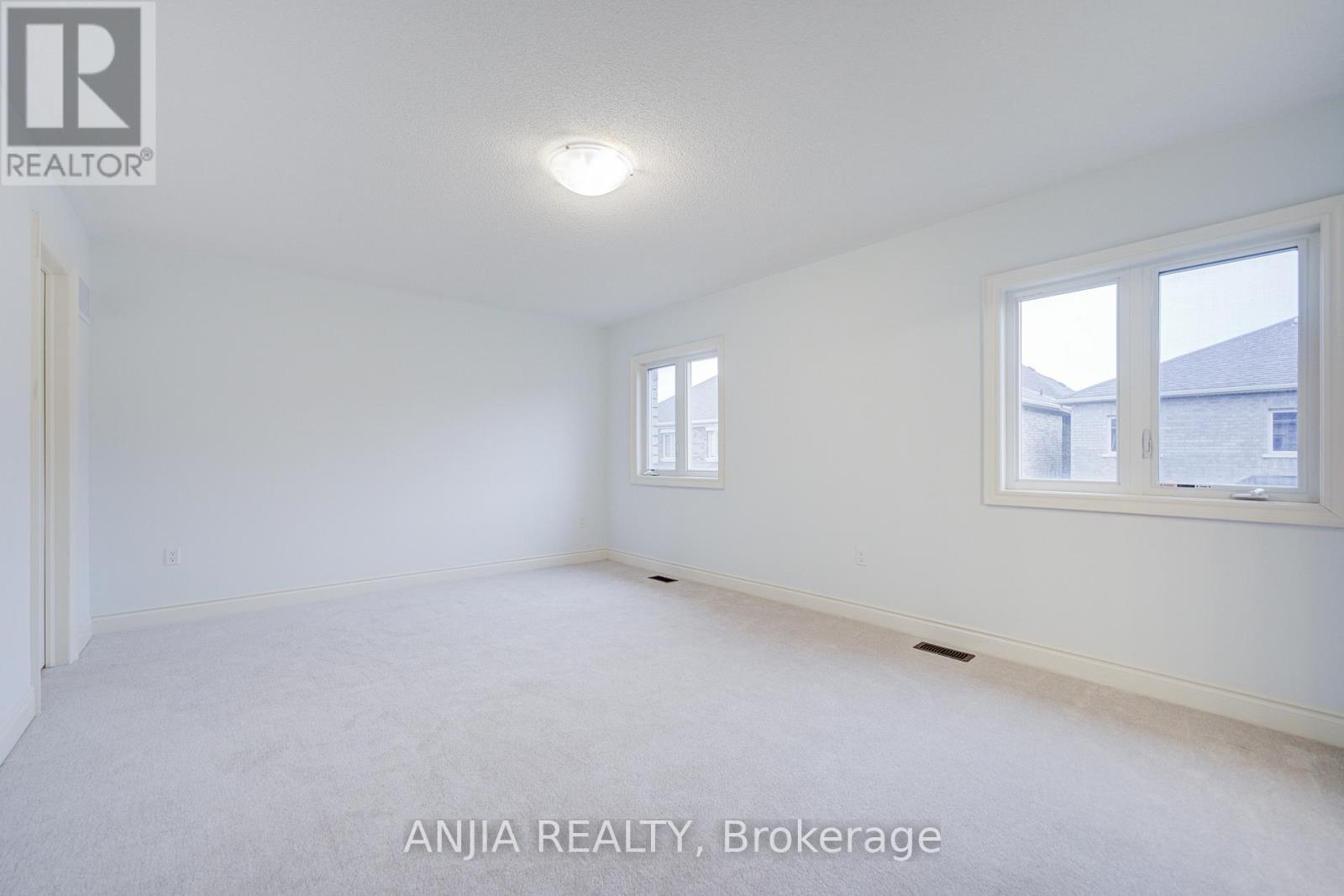 43 Sambro Lane, Whitchurch-Stouffville, Ontario  L4A 0S1 - Photo 32 - N12581860