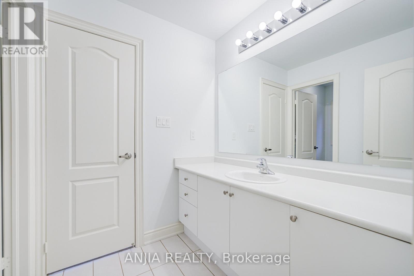 43 Sambro Lane, Whitchurch-Stouffville, Ontario  L4A 0S1 - Photo 45 - N12581860