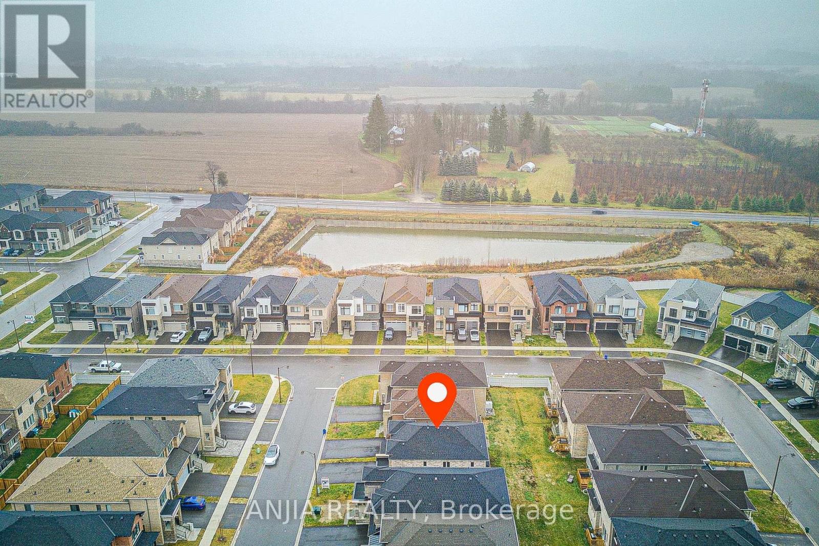 43 Sambro Lane, Whitchurch-Stouffville, Ontario  L4A 0S1 - Photo 5 - N12581860