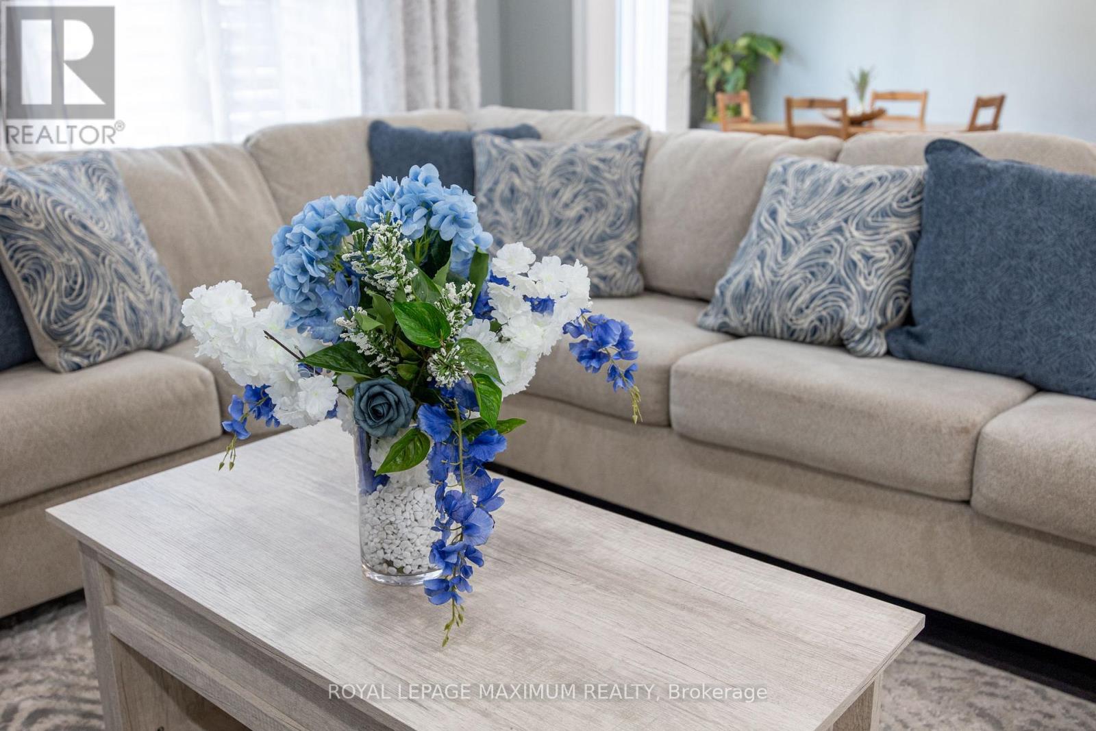 32 Battalion Drive, Essa (Angus), Ontario  L0M 1B4 - Photo 10 - N12581908