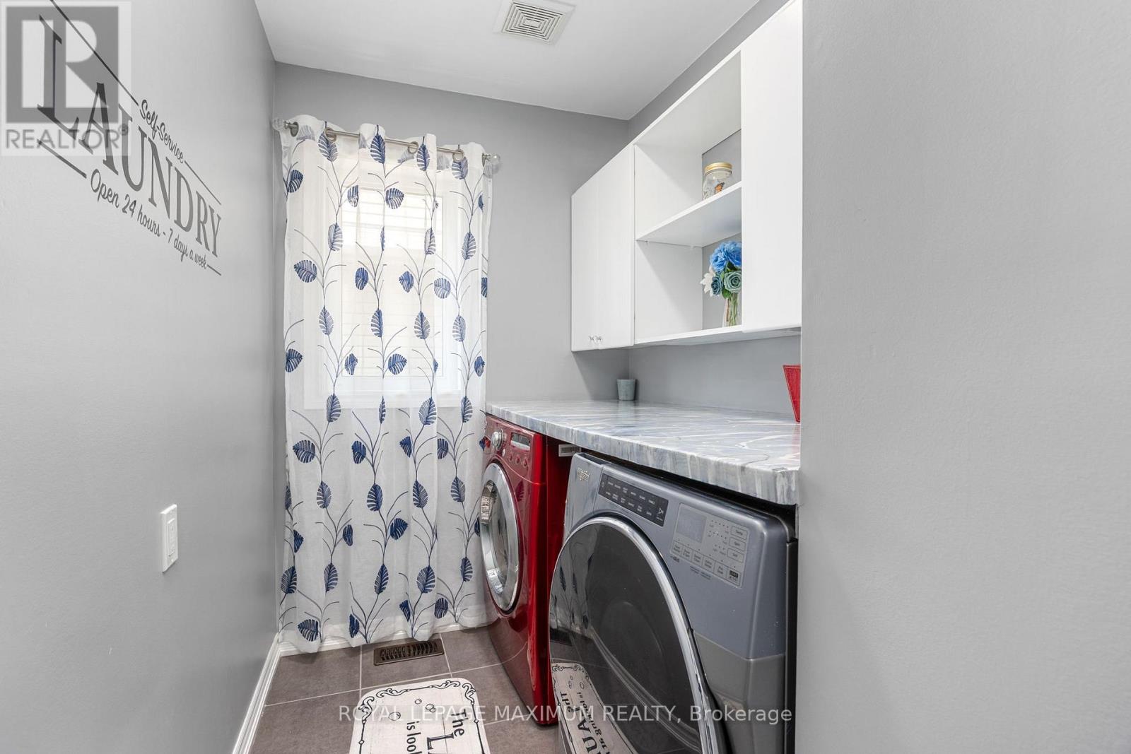 32 Battalion Drive, Essa (Angus), Ontario  L0M 1B4 - Photo 36 - N12581908