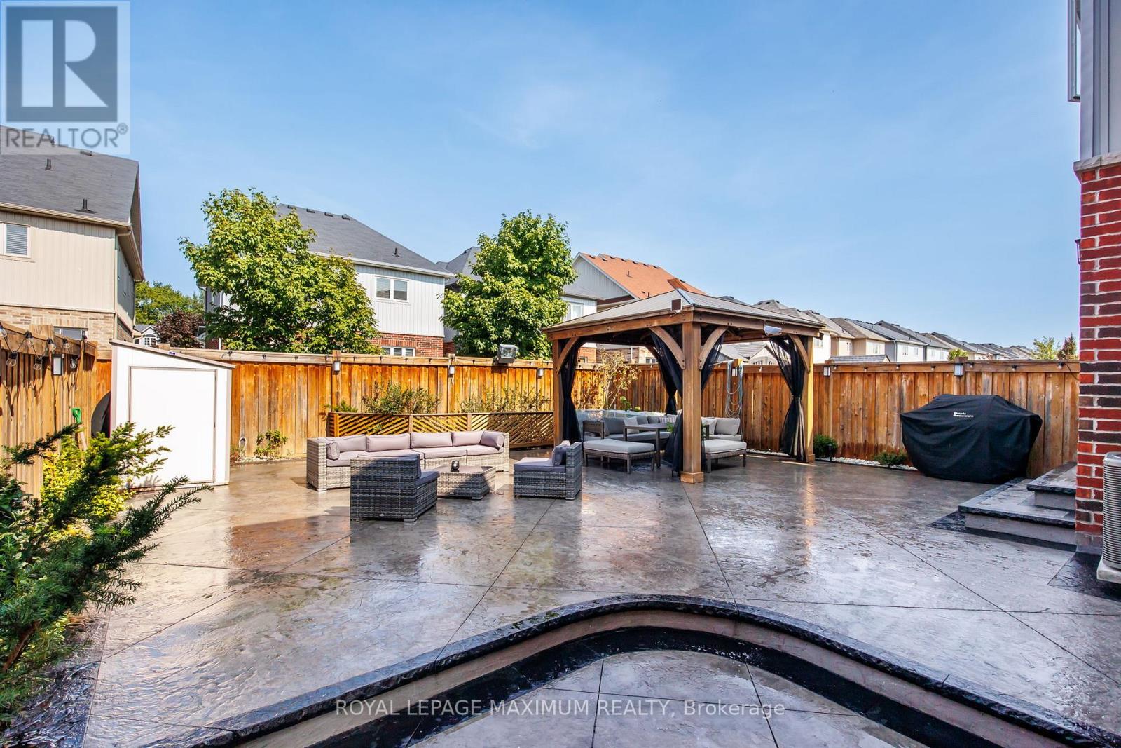 32 Battalion Drive, Essa (Angus), Ontario  L0M 1B4 - Photo 40 - N12581908