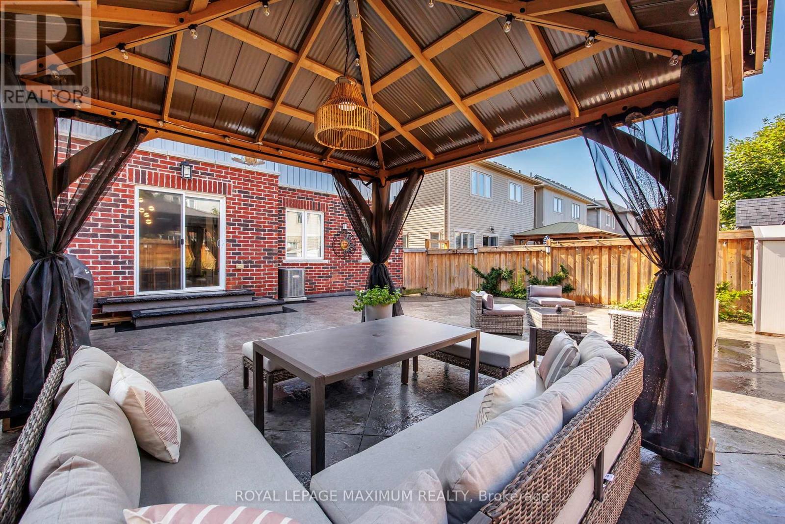 32 Battalion Drive, Essa (Angus), Ontario  L0M 1B4 - Photo 43 - N12581908